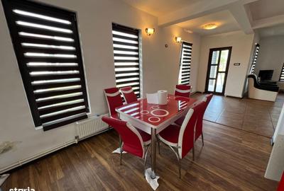 Casă cu 4 camere în Central - 2