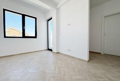 Duplex despartit prin camera tehnica, 136mp utili, 5 camere -Giroc - 6