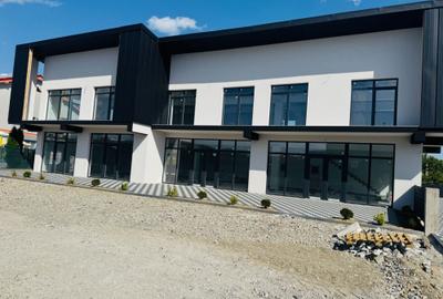 Spațiu comercial, de 500 mp, în Central - 1