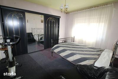 Casă cu 6 camere decomandat cu Teren 335 Mp în Central - 3