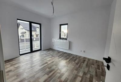 Casă cu 4 camere cu Teren 440 Mp în Miroslava - 1