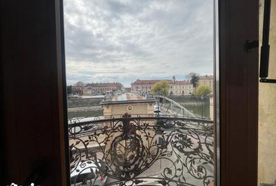 Apartament cu 2 camere decomandat, mobilat în Ultracentral