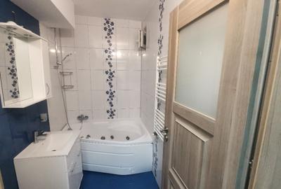 Inchiriez apartament 2 camere zona semicentrala - 4