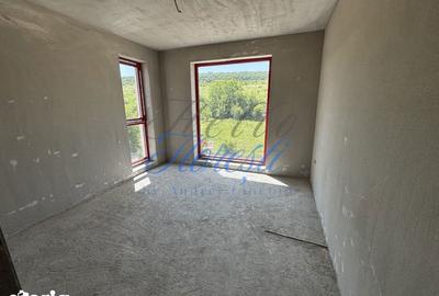 Casă cu 6 camere cu Teren 900 Mp în Feleacu - 3