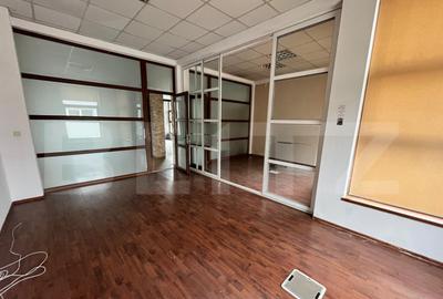 Birou 35 mp cu parcare si spatii comune, zona de Centura - 1
