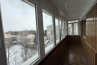 Apartament cu 3 camere decomandat, mobilat în 1 Mai - 21