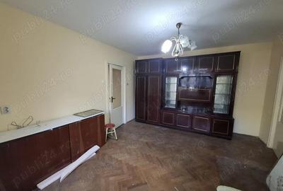 Str. George Cosbuc (zona scolii N. Iorga) apartament 2 camere, bloc de caramida - 1