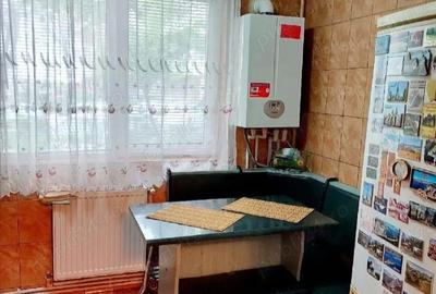 Apartament cu 2 camere nedecomandat în Micro 3 - 1