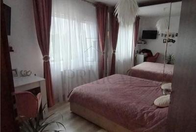Casă cu 4 camere cu Teren 458 Mp în Sânmihaiu Român - 6