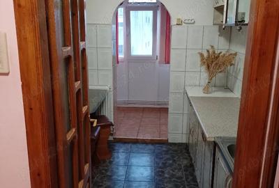 Proprietar,inchiriez apartament cu 2 camere in Brosteni - 7