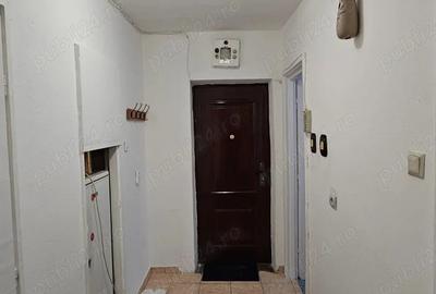 P. F . inchiriez aparament cu 1 cam , 48 mp, Cartier Grigorescu P. F . inchiriez aparament cu 1 cam , 48 mp, Cartier Grigorescu - 7