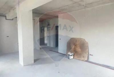 Apartament cu 3 camere de vanzare in zona Orasul Vechi Baia Mare - 2