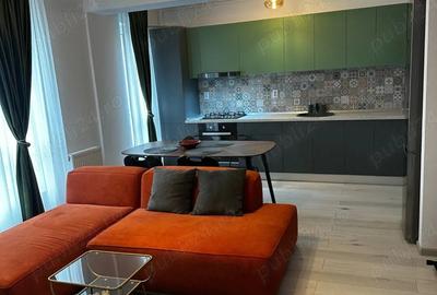 Apartament cu 2 camere semidecomandat în Tractorul - 2