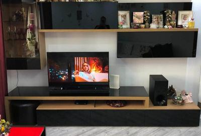 Apartament cu 3 camere semidecomandat în Cișmea - 1