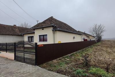 Casă cu 5 camere cu Teren 2000 Mp în Central - 15