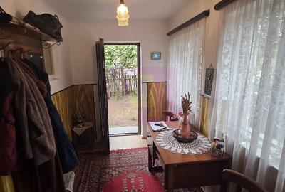 Casă cu 5 camere în Central