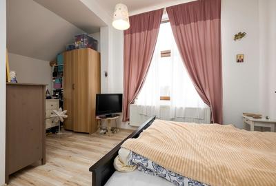 Casă cu 6 camere cu Teren 286 Mp în Eroii Revoluției - 3