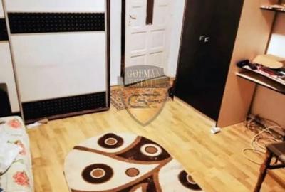 Casă cu 4 camere în Palazu Mare