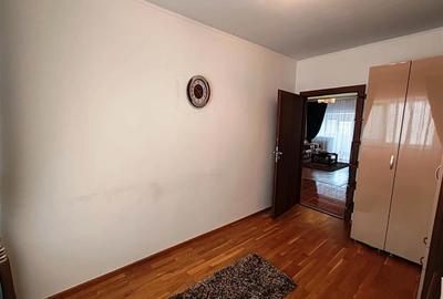 Apartament 3 camere in Ploiesti, zona ultracentrala Apartament 3 camere in Ploiesti, zona ultracentrala - 12