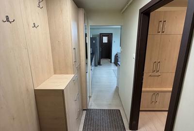 Apartament cu 3 camere semidecomandat în Aradului - 1