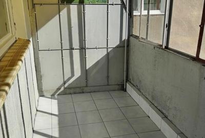 Apartament cu 3 camere decomandat în Central - 3