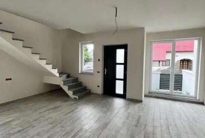 Casă cu 5 camere cu Teren 150 Mp în Rădăuți - 12