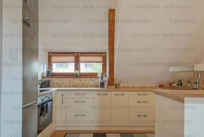 Apartament cu 3 camere decomandat în Brașovul Vechi