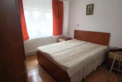 Apartament cu 2 camere decomandat în Micro IV - 6