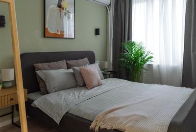 Apartament cu 3 camere semidecomandat, mobilat în - 2