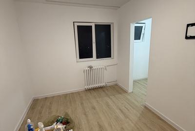 Garsonieră decomandată în Titan - 2