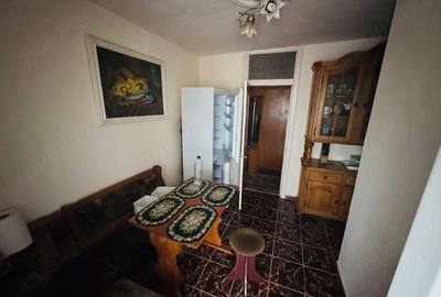 Apartament cu 3 camere decomandat în Central - 2