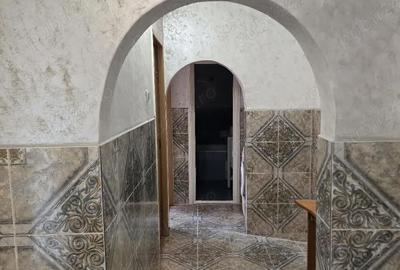 Apartament cu 3 camere decomandat în Nicolina - 2