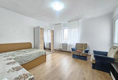 Garsonieră decomandată în Tei - 2