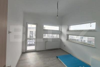 Casă cu 4 camere cu Teren 150 Mp în Central - 2