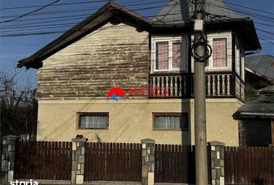 Casă cu 6 camere decomandat cu Teren 379 Mp în Sud - 11
