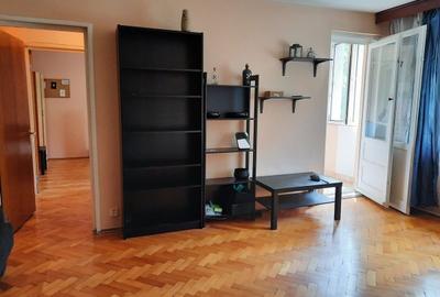 Apartament cu 2 camere semidecomandat, mobilat în Lujerului