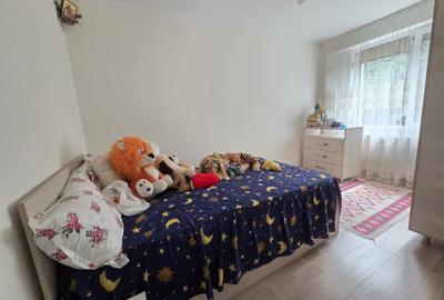 Apartament cu 3 camere semidecomandat în Micro 17 - 10