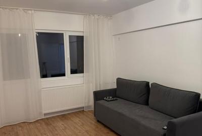 Apartament cu 3 camere decomandat în Rahova
