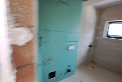 Casă cu 5 camere cu Canalizare în Bucureștii Noi - 32