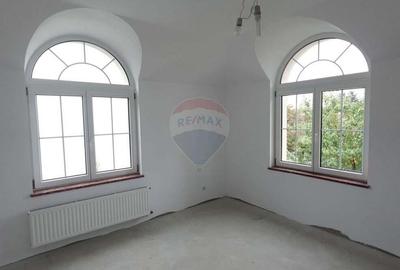 Casa / Vila de lux de vanzare in zona in zona Titulescu - 12