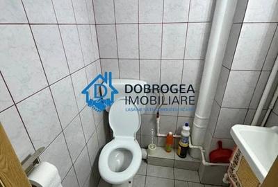 Garsonieră în Vest
