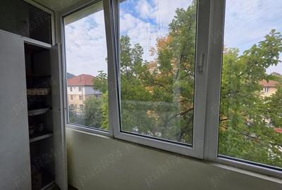 Apartament cu 3 camere decomandat în Progresul - 3