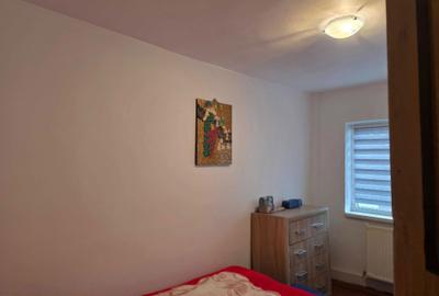 Apartament cu 3 camere decomandat în Central - 1