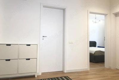 Apartament cu 3 camere decomandat în Drumul Taberei