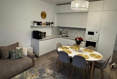 Apartament cu 3 camere semidecomandat în Păcurari