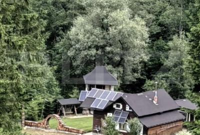 Cabana/Casa de vacanta in Molid, SV, 136 mp, teren cu 3300 mp, Iaz cu pesti