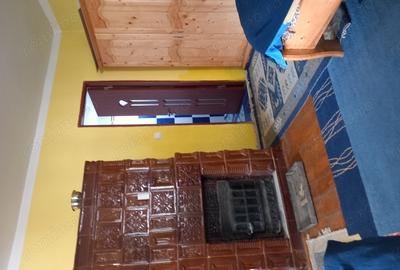 Casă cu 6 camere cu Teren 530 Mp în Măneciu - 2