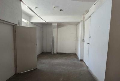 Spațiu comercial, de 140 mp, în Central - 6