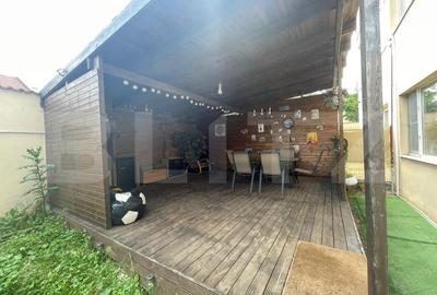 Vila deosebita cu 9 camere, 300 mp, zona Jolie Ville - 14