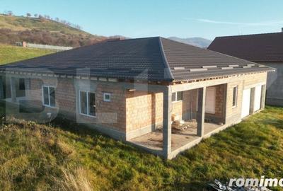 Casă cu 4 camere cu Teren 1500 Mp în Ideciu de Jos - 11